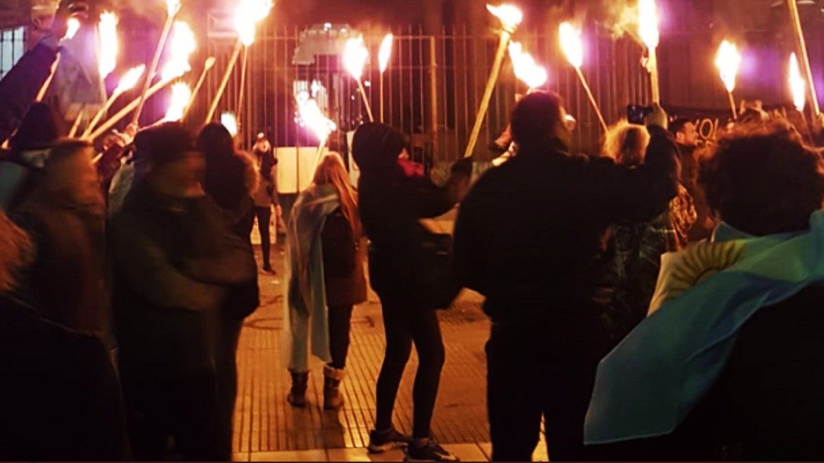 La agrupación Revolución Federal. Foto:&nbsp;@revolucionfed