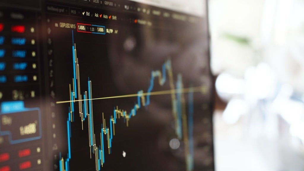 Bolsas europeas y asiáticas se hunden por coronavirus y se vuelve a desplomar el petróleo