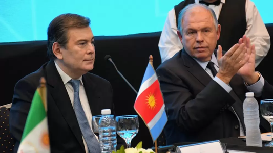 Gerardo Zamora recibió a más de 400 empresarios en Santiago del Estero