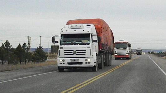 Transporte de cargas: el sector pide aumento de tarifas mientras se agrava la falta de gasoil