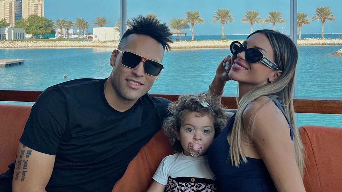 Lautaro Martínez junto a su pareja