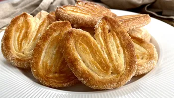 Las palmeritas caseras son una de las opciones más simples y rendidoras de la pastelería con hojaldre. Las palmeritas caseras son una de las opciones más simples y rendidoras de la pastelería con hojaldre.