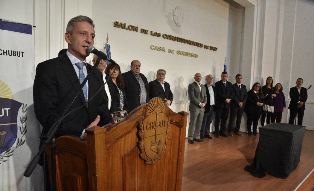 Tras el pedido de aumento del gobernador de Chubut, trascendieron escandalosos sueldos de jueces y legisladores