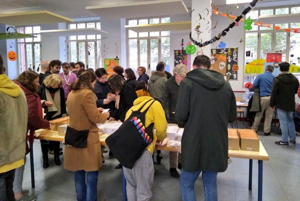 España: crece la abstención en las elecciones que buscan desbloquear el gobierno
