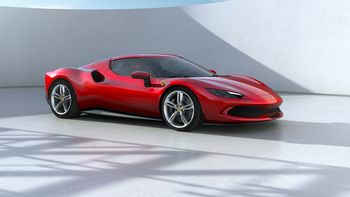Ferrari 296 GTB, híbrido enchufable, 25 km en modo eléctrico