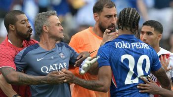 Rompió el silencio: la polémica justificación de Luis Enrique tras el manotazo a Joao Pedro en el Mundial de Clubes