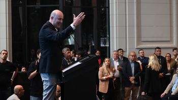 En medio de las negociaciones con el FMI, el Gobierno reclama más ajuste a las provincias en línea con el plan de Milei