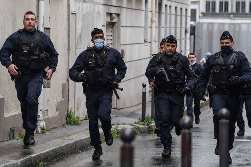 París: dos heridos y un detenido tras un ataque con cuchillo cerca de la vieja redacción de Charlie Hebdó