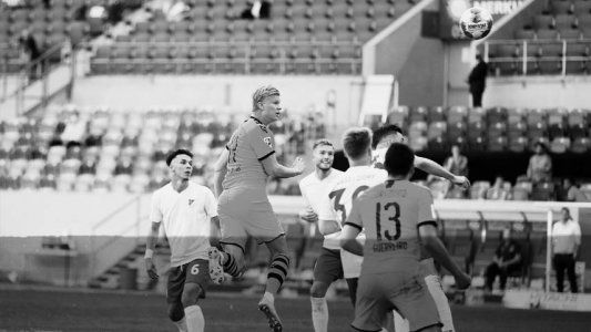 Bundesliga: Haaland le dio el triunfo a Borussia Dortmund en el descuento y postergó el festejo de Bayern Munich