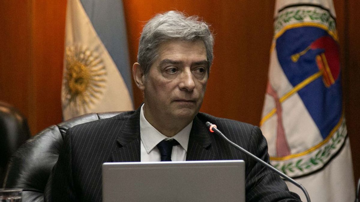 Denuncian un intento de hackeo al celular de Horacio Rosatti
