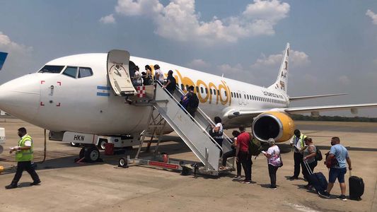 Tarifas low cost: qué opinan los argentinos sobre fijar precios mínimos a los pasajes