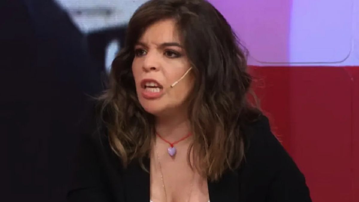 La ira de Dalma Maradona al ver una foto de Diego Maradona con Javier Milei: ¡Sacá eso!