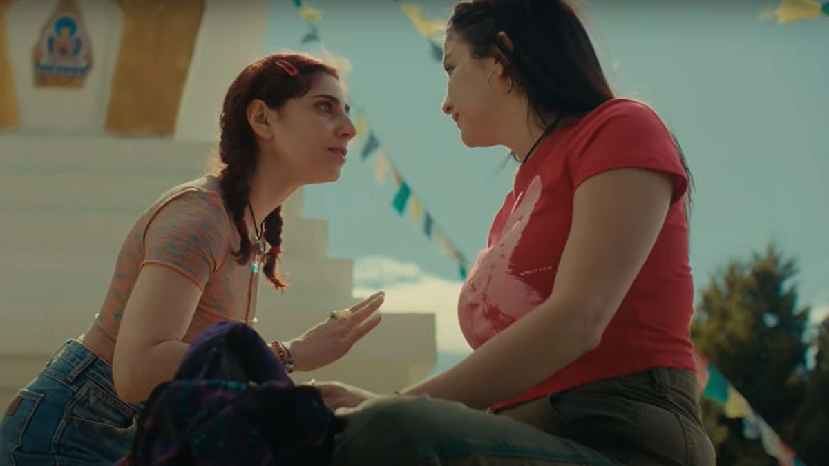 Llega el estreno de la película Verano Trippin con Zoe Hochbaum, Miranda de la Serna y la participación de Lali Espósito