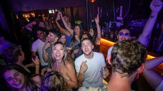 Crece la preocupación en Europa por la cantidad de ataques con agujas en boliches y en recitales