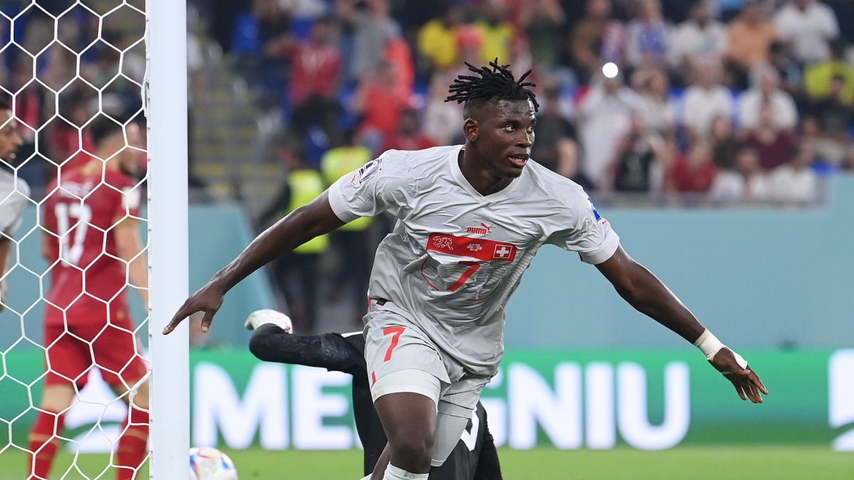 Breel Embolo marcó el segundo de Suiza (Foto: FIFA).