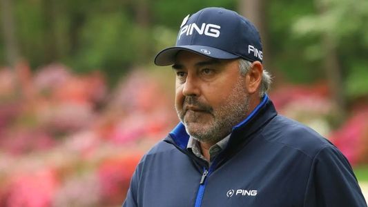 El golfista Ángel Cabrera llegó a Córdoba para ser enjuiciado por violencia de género contra su expareja