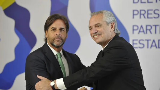 Alberto Fernández se reunirá en abril con el presidente de Uruguay, Luis Lacalle Pou
