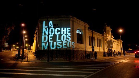 No todo es fútbol: desde las 20 comienza una nueva edición de La Noche de Los Museos, con más de mil actividades