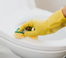 Olor a cloaca en el baño: el TRUCO de un arquitecto para eliminarlo y evitar que vuelva