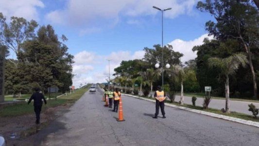 El intendente de Castelli no pudo visitar a su hijo recién nacido por una disputa ideológica con su par de Dolores
