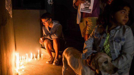 Miedo, angustia y la necesidad de volver a casa: cómo cambió la vida de los chicos en Gesell a una semana del crimen de Fernando