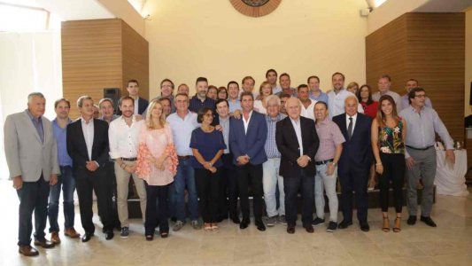 La buena convocatoria de Uñac en San Juan y por qué a Roberto le dieron ganas de hacer pipí