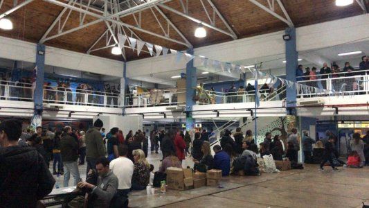 Con demoras por los cortes de luz, cerraron los comicios en San Luis, Tierra del Fuego, Formosa y Santa Fe y los candidatos esperan los resultados