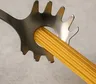 Para qué sirve el agujero de la cuchara para pasta y cuándo puede usarse como medidor