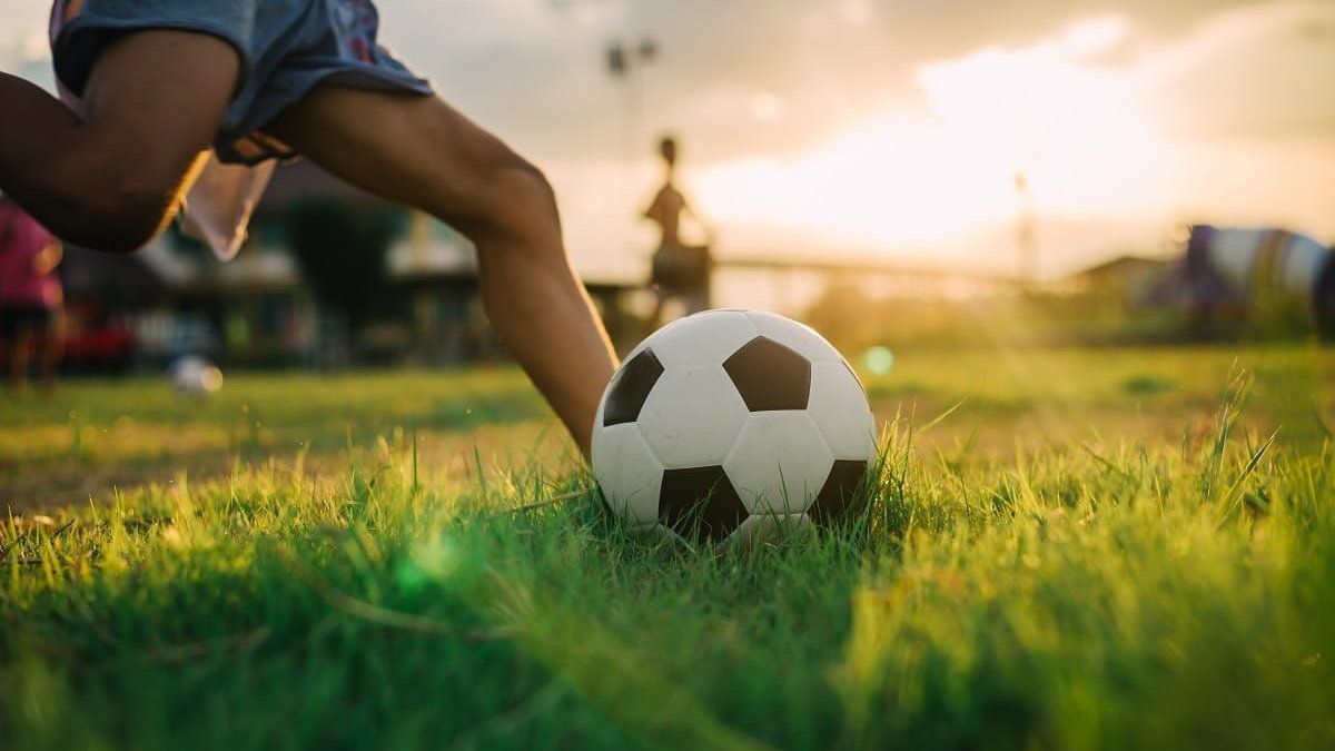Un chico no pudo pagar más la cuota del club de fútbol y se despidió de sus compañeros con un mensaje desgarrador (Foto: archivo).