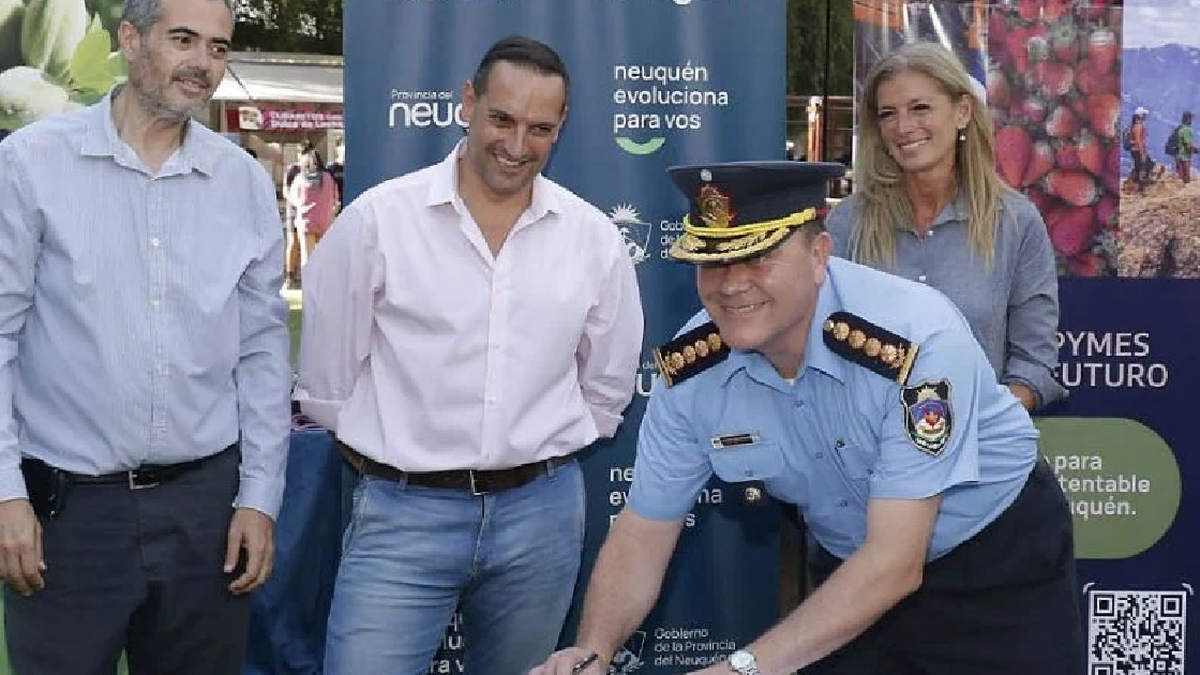El Gobierno de Neuquén creó una policía turística. (Foto: gentileza Neuquén Informa)
