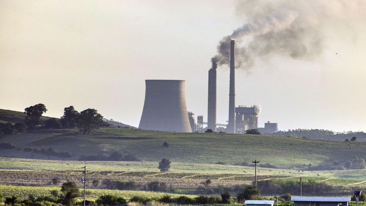 La central eléctrica de carbón Presidente Medici en el estado brasileño de Rio Grande do Sul es una de las pocas en América Latina que tiene participación china. (Foto: Alamy)