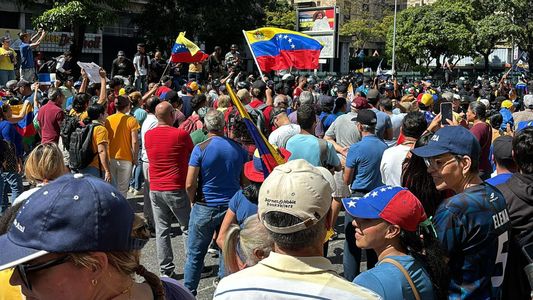 Venezuela en un momento histórico: la oposición marcha masivamente contra Maduro