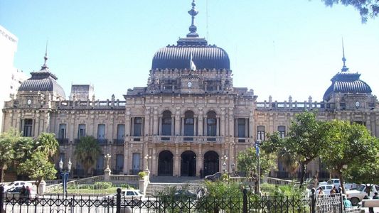 Dos periodistas denunciaron que fueron abusadas en la Casa de Gobierno de Tucumán