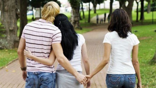 ¿Qué es el Poliamor? ¿Es bueno o no?