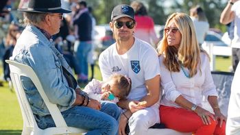 el hijo de una de las trillizas de oro esta grave