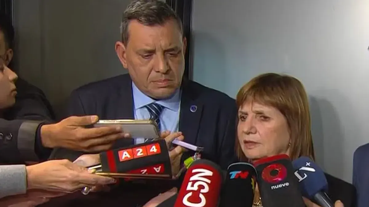 La polémica por los 24 policías desafectados de la fuerza bonaerense. 