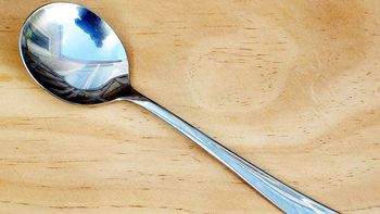 Dale nueva vida a esas cucharas sueltas con esta original y práctica idea