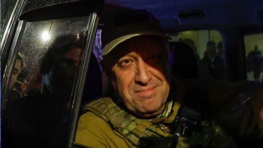 Por qué el rebelde ruso Yevgeny Prigozhin eligió un hotel sin ventanas para escapar de la furia de Putin