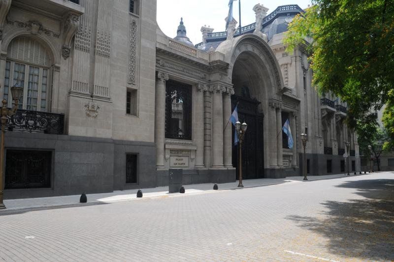 Apostilla de la Haya: legalizar o apostillar documentos