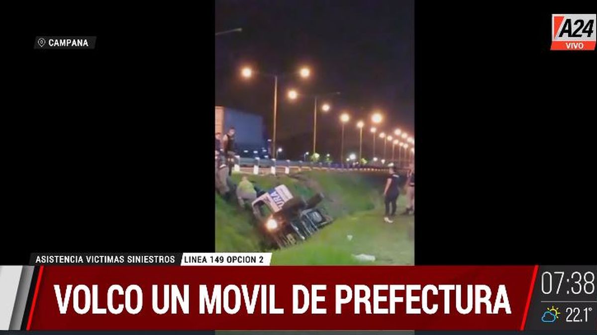 Campana: choque y vuelco de un móvil de Prefectura. (Captura de Tv)