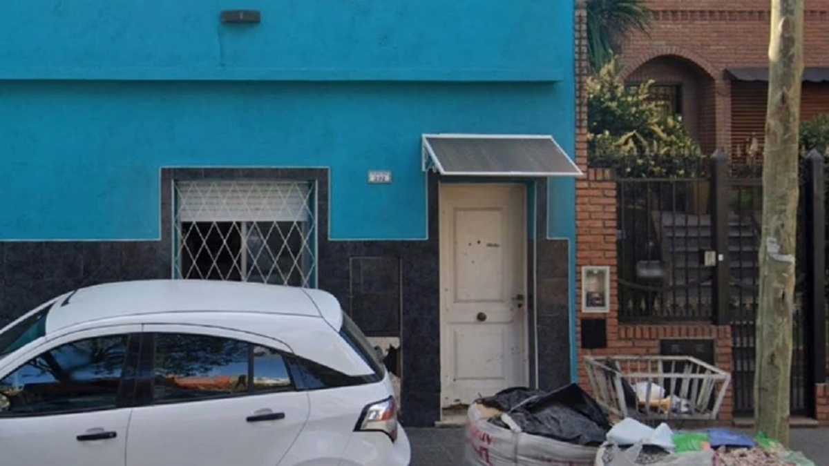 La casa donde habría ocurrido el parricidio. (Foto: Telam)&nbsp;