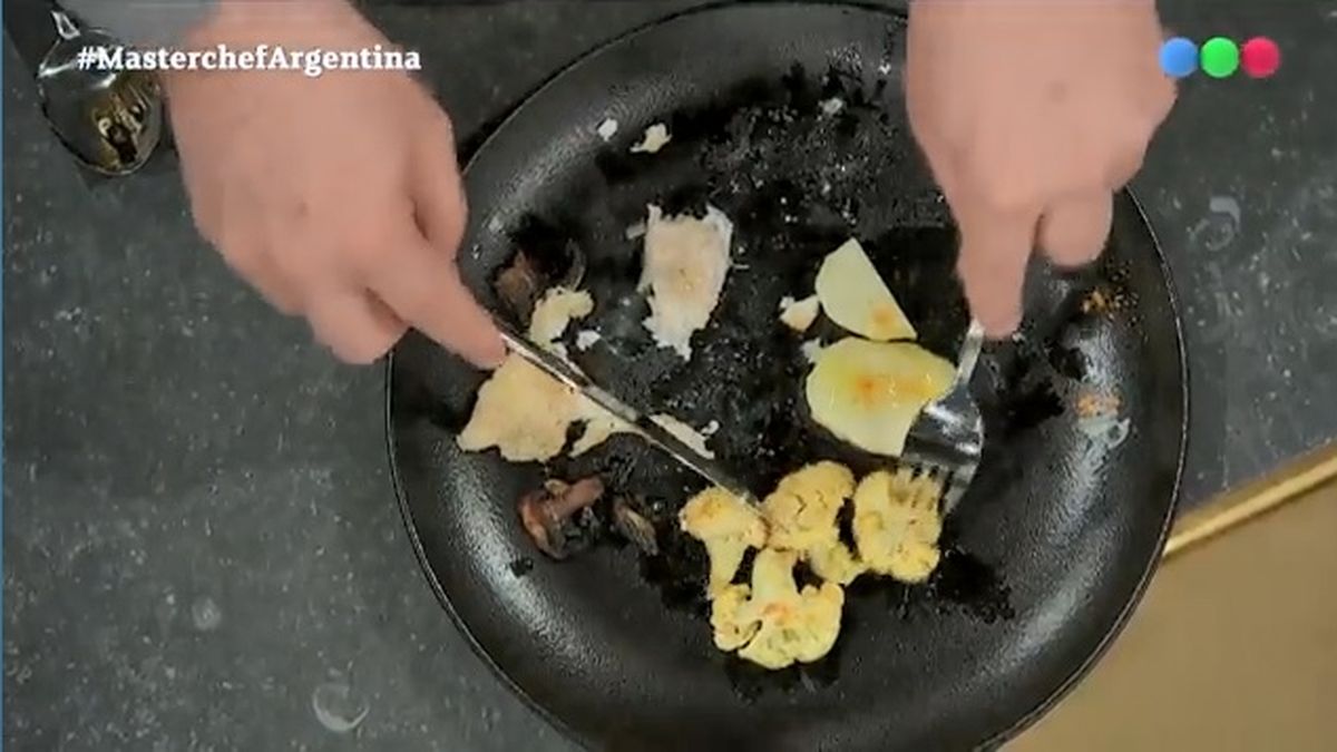 En la segunda noche de MasterChef Celebrity en la pantalla de Telefe, Joaqu&iacute;n Levington dio la nota al no tener idea lo que estaba cocinando.&nbsp;