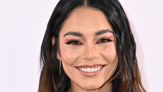 La comedia romántica que conquista Netflix: el triángulo amoroso que desafía los límites del romance