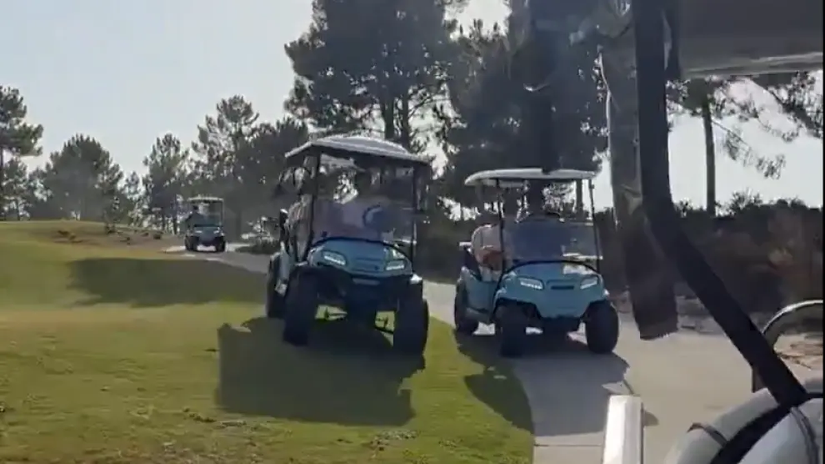 La maniobra de Verstappen en un carrito de golf que causó furor entre los fanáticos de la F1