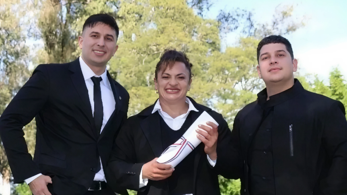 Alejandro, hijo de Locomotora Oliveras, recordó a su mamá con un sentido mensaje a un mes de su partida