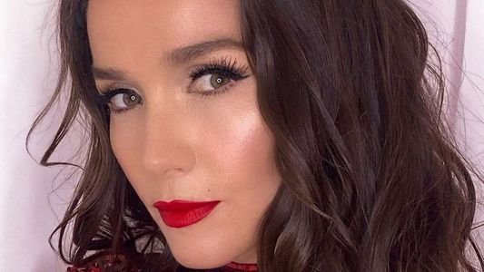 Natalia Oreiro y un look para el infarto en los premios Platino de Madrid