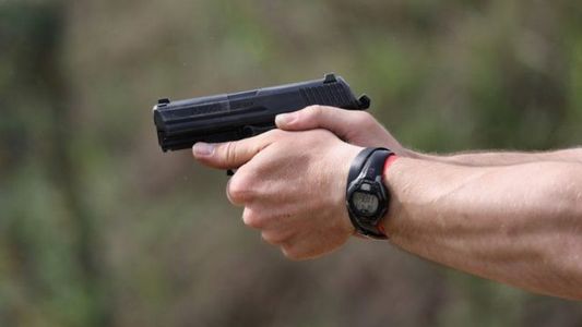 Mataron de un balazo a una joven en una plaza del oeste de Santa Fe