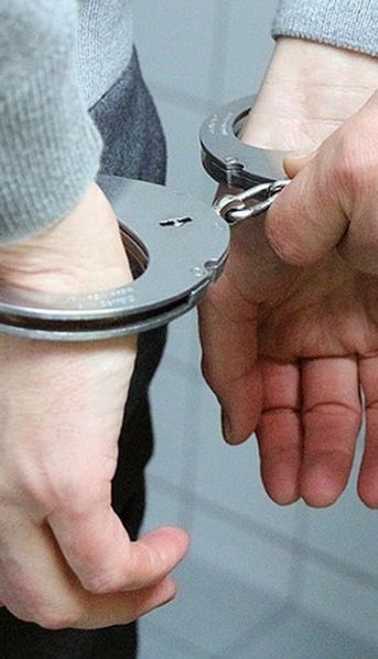 Horror en Santiago del Estero: amenazó de muerte a su hermano, golpeó a su mamá y asesinó al perro de la familia