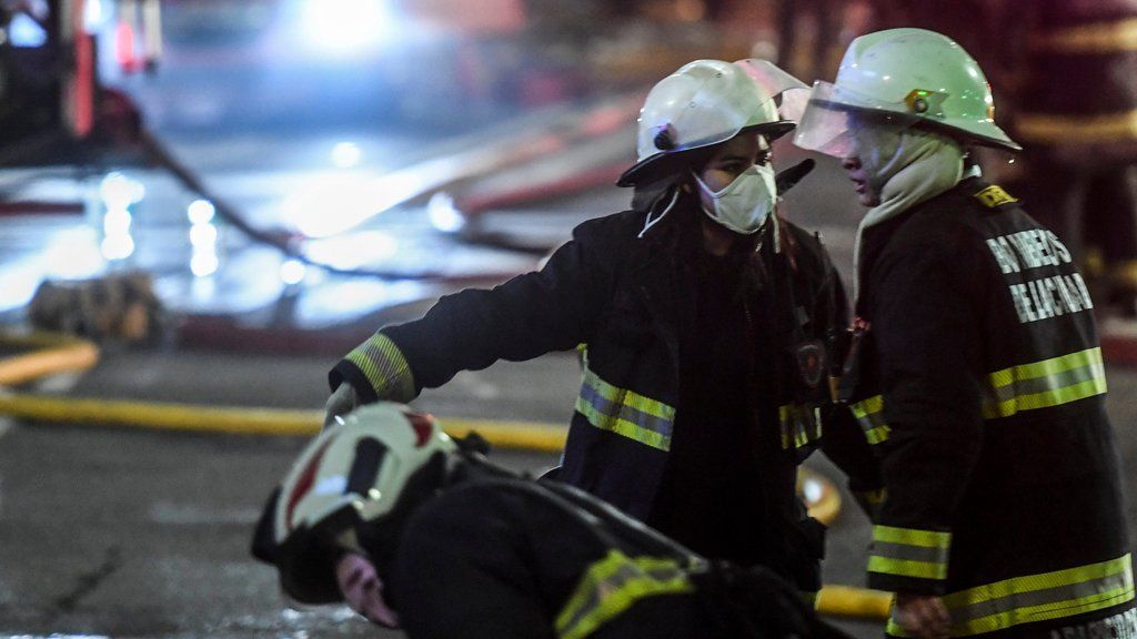 ¿Quiénes son los dos bomberos que murieron en la explosión del local en Villa Crespo?