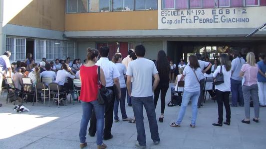 Los nenes que tenían cocaína en una escuela de Entre Ríos iban a vender las bolsitas a $30